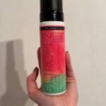 Vyberte si samoopaľovací produkt, napr. značky St. Tropez